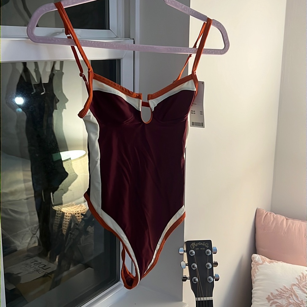 Brand new Urban outfitters size xs